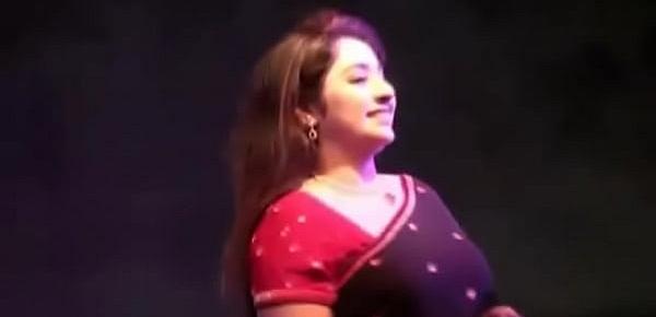  Bangladesh Eva Rahman cleavage